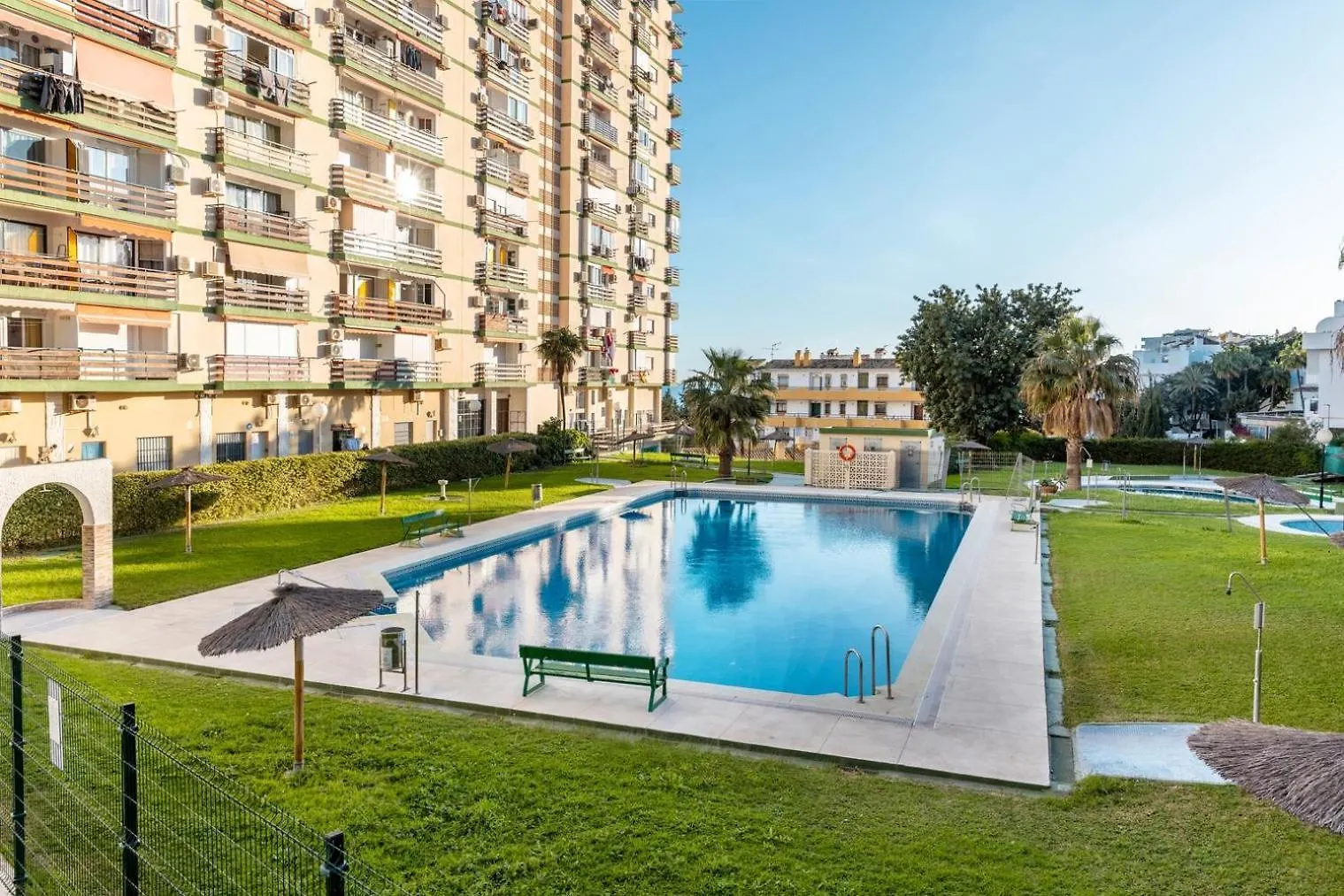 Casa Alana- Apartamentos En Suite Budha- Las Mejores Vistas Y Ubicacion ! Benalmadena 0*,