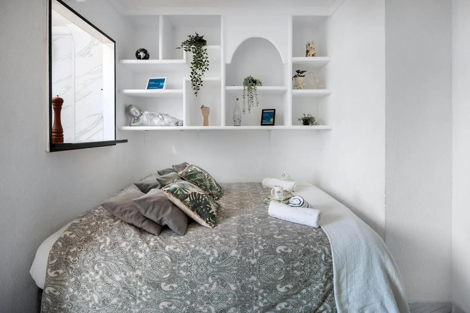 Casa Alana- Apartamentos En Suite Budha- Las Mejores Vistas Y Ubicacion ! Benalmádena 0*,